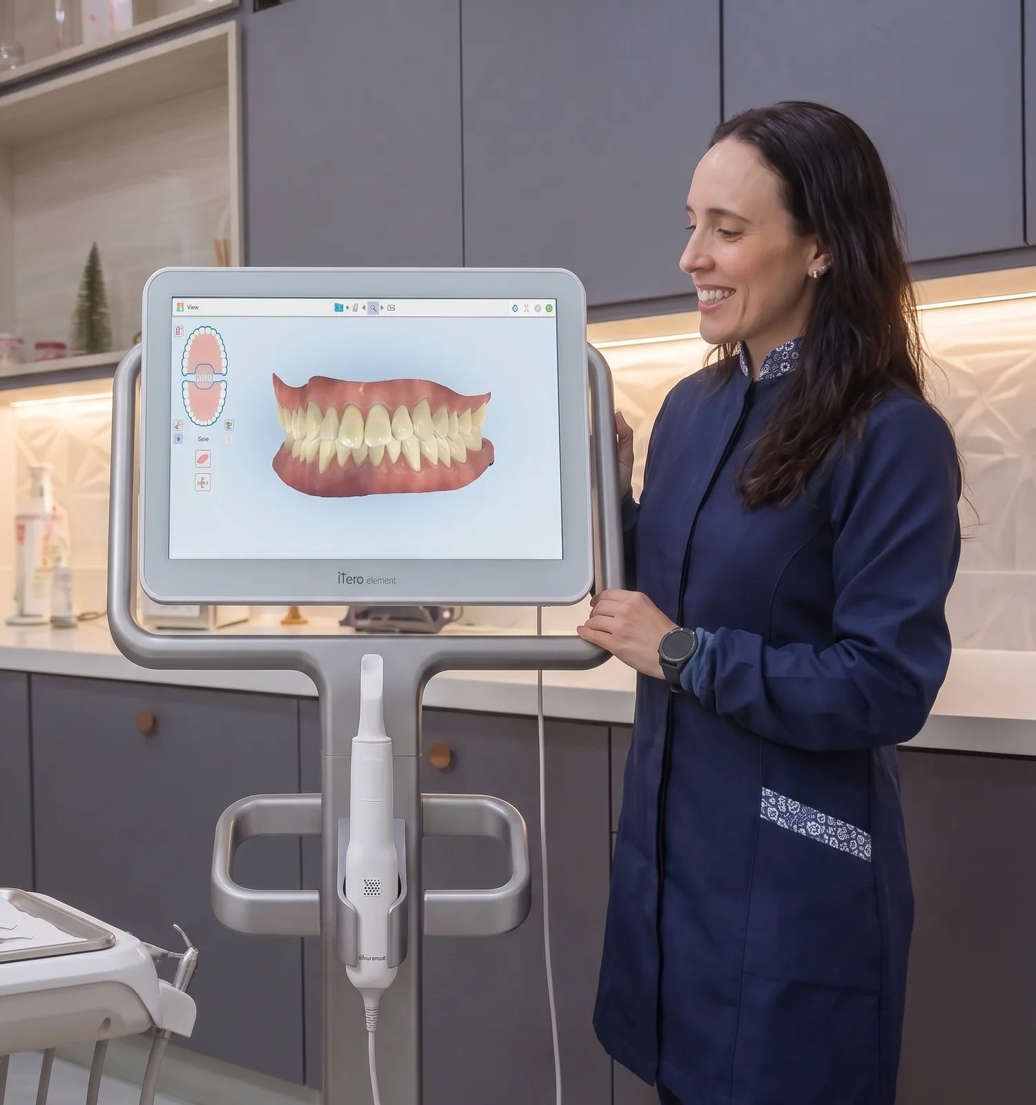 Escaneamento digital com scanner intraoral no consultório